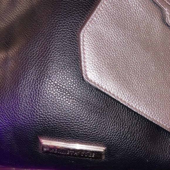 KENNETH COLE BAG - Picture 2 of 6